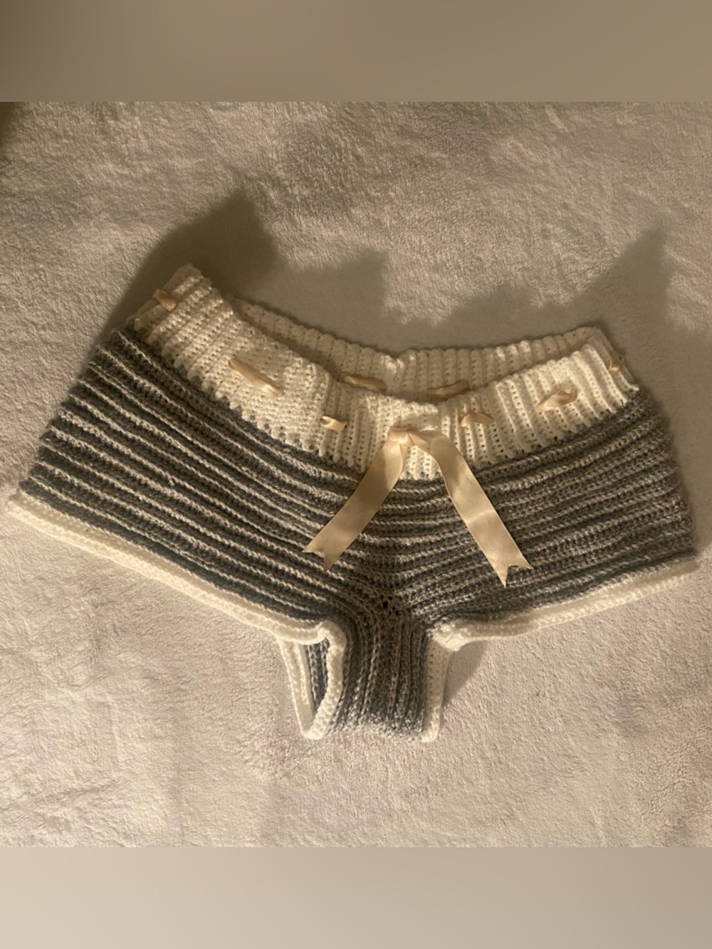 Ribbed Knit Lounge Shorts with Satin Ribbon - Gray & Cream